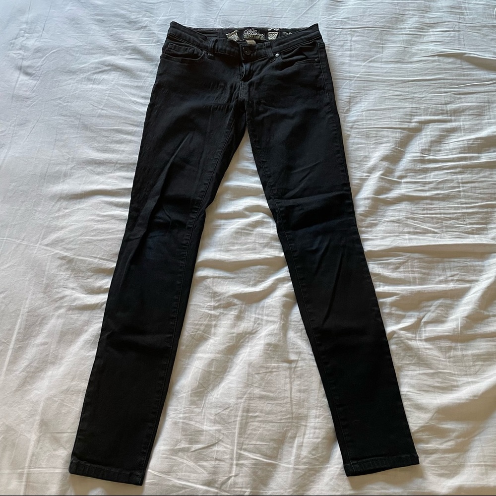 Refuge Jeans - Picture 2 of 7